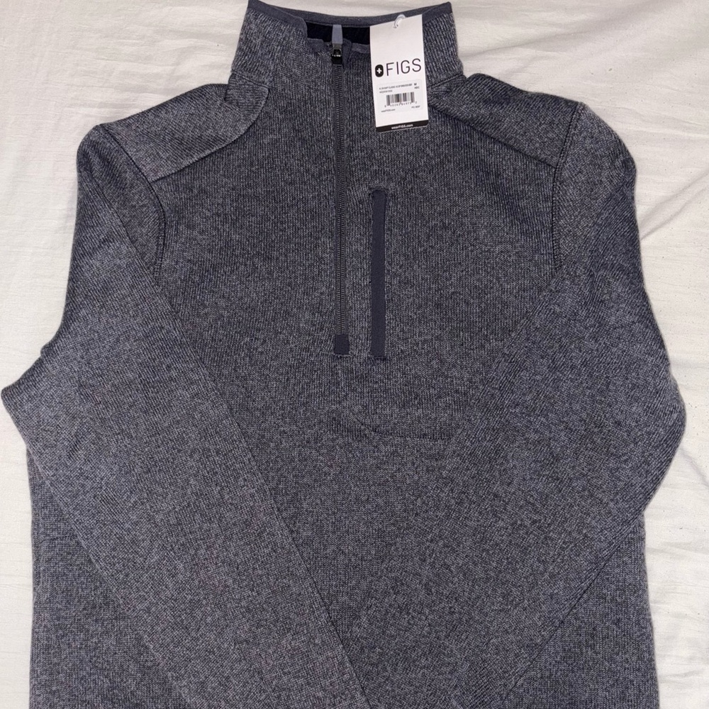 Figs Women’s Zip Up Sweater in Charcoal